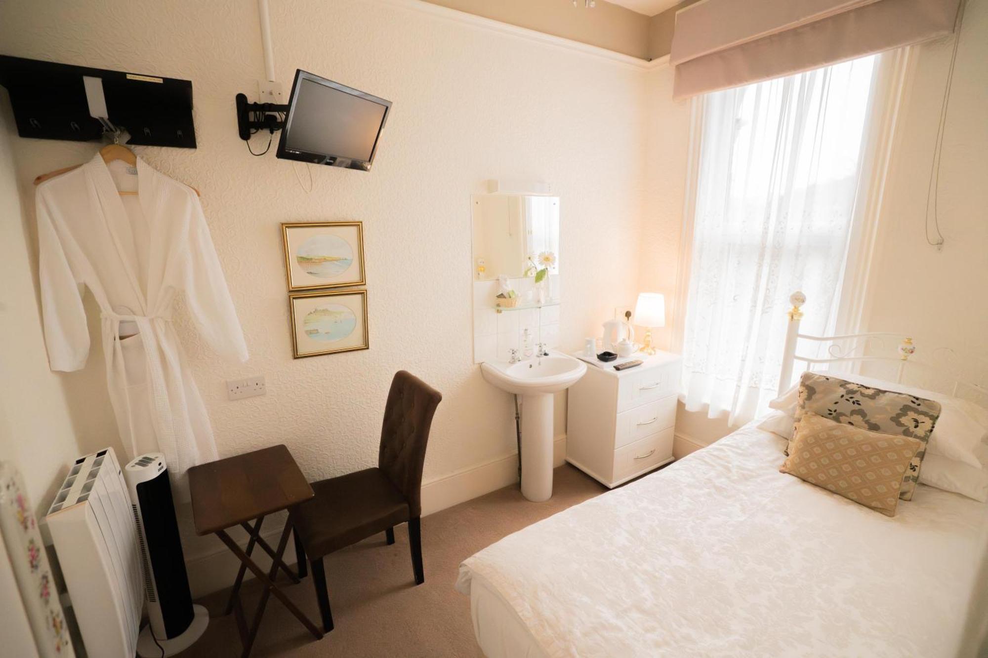 Maison Dieu Guest House Dover Ngoại thất bức ảnh